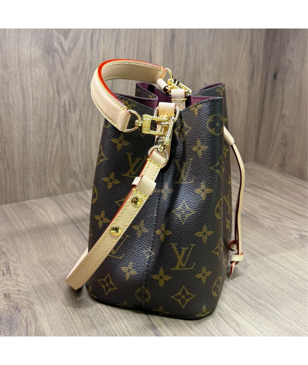 LOUIS VUITTON Коричневая сумка с короткими ручками из канвы, фото 7