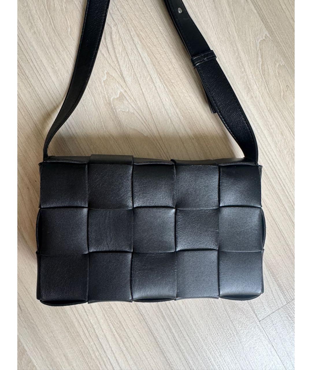 BOTTEGA VENETA Черная кожаная сумка через плечо, фото 2