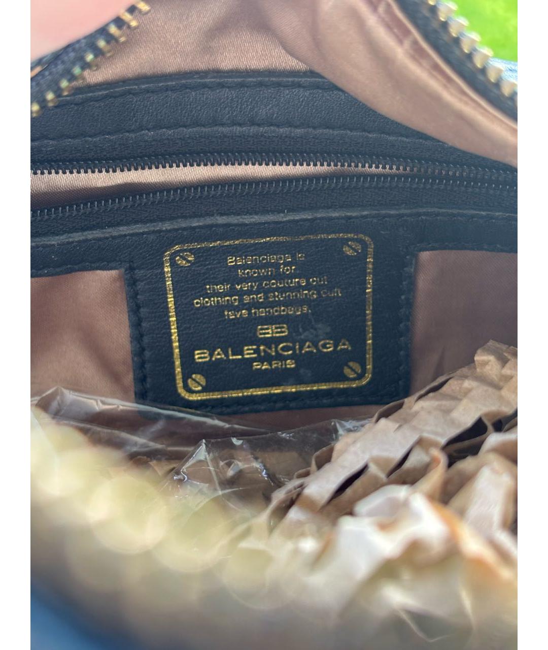 BALENCIAGA Черная сумка с короткими ручками из экзотической кожи, фото 4