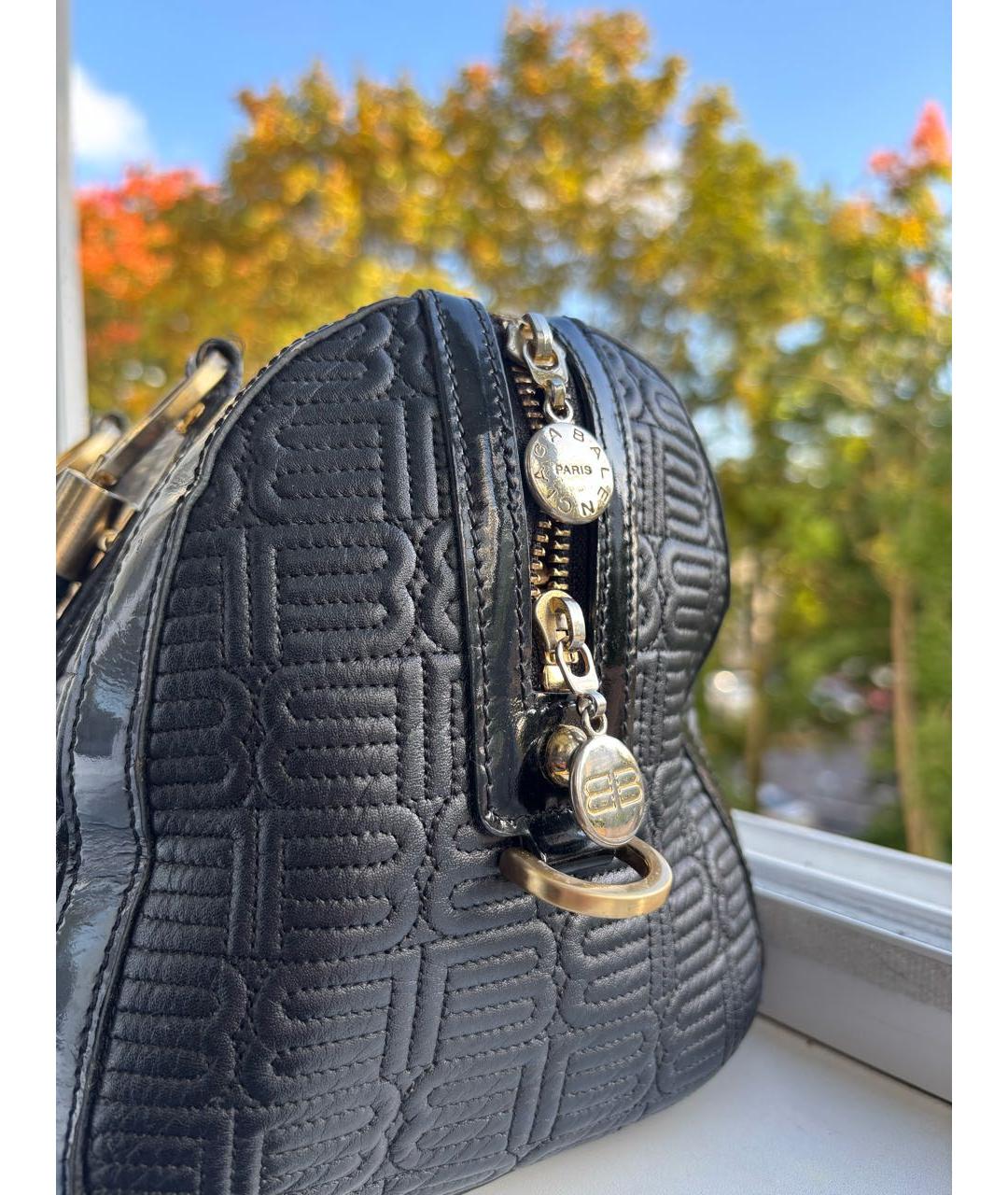 BALENCIAGA Черная сумка с короткими ручками из экзотической кожи, фото 5
