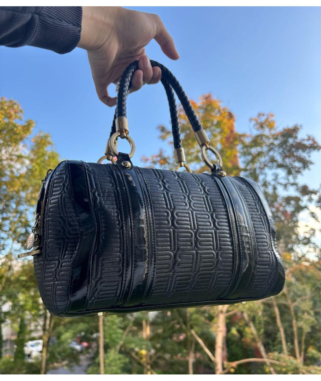 BALENCIAGA Черная сумка с короткими ручками из экзотической кожи, фото 3