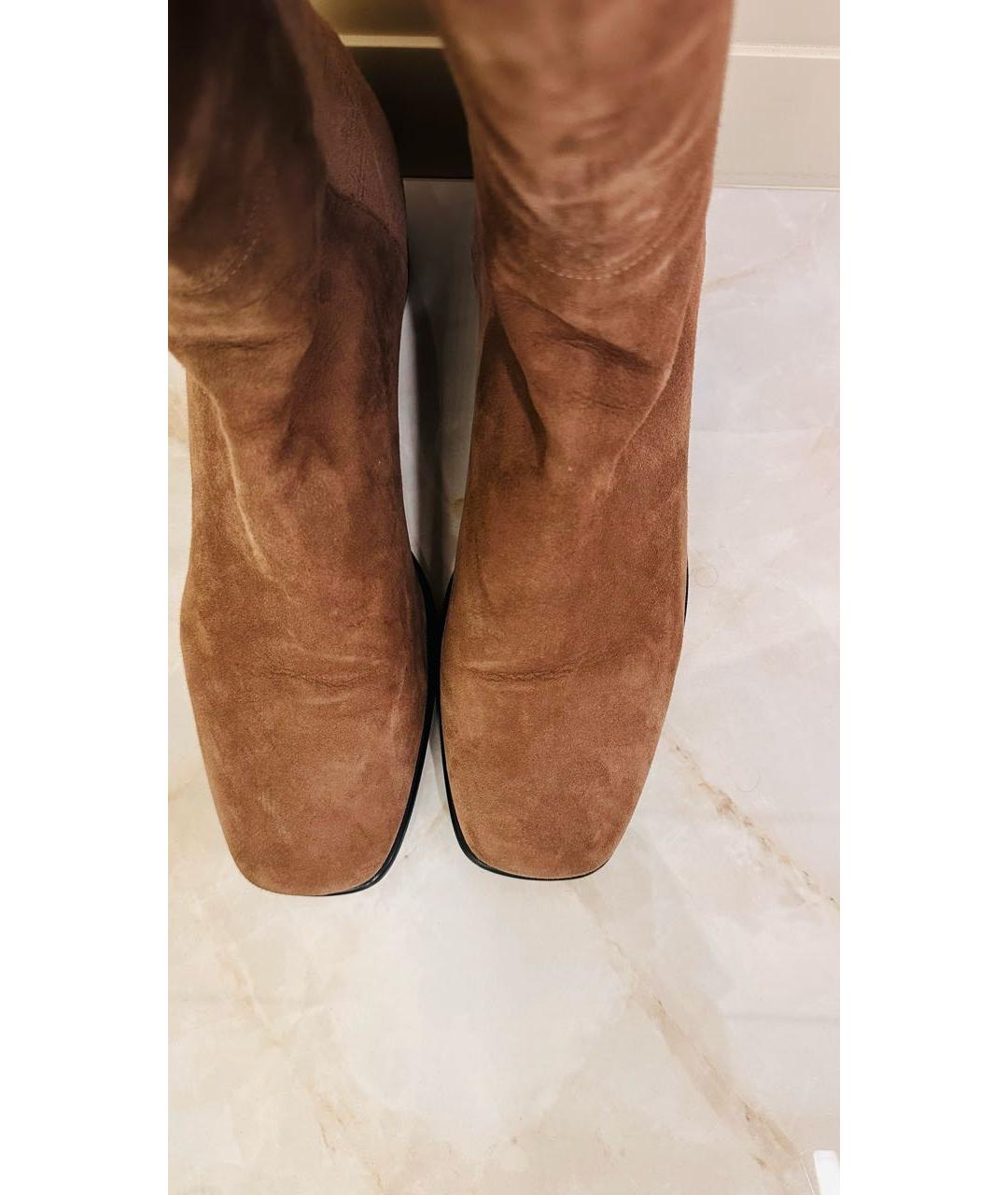 STUART WEITZMAN Бежевые замшевые ботфорты, фото 3