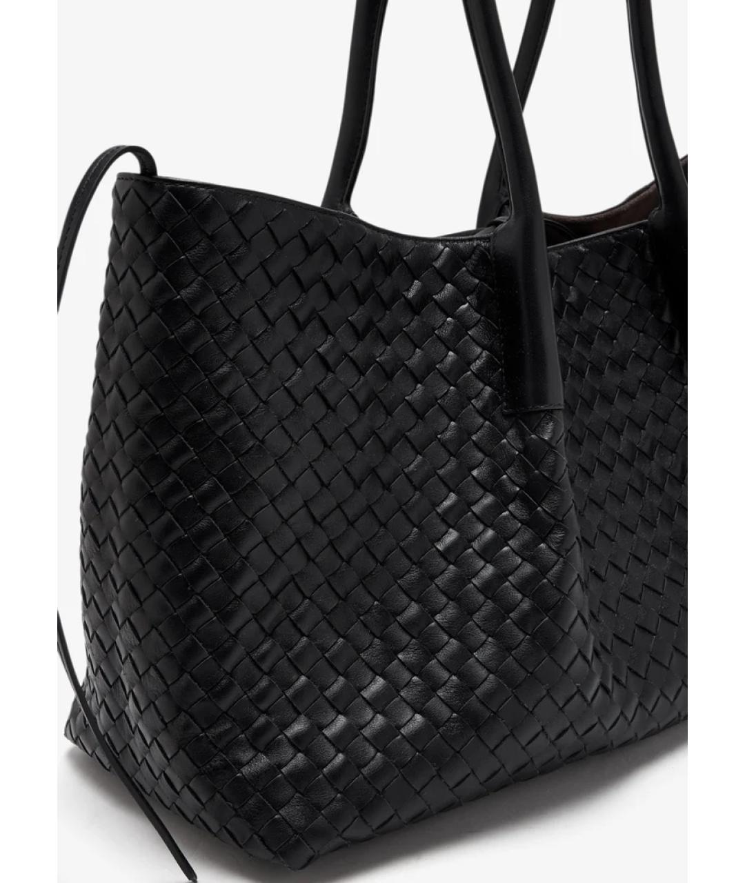 BOTTEGA VENETA Черная кожаная сумка тоут, фото 3