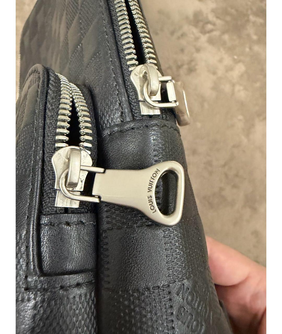 LOUIS VUITTON Черная кожаная сумка на плечо, фото 5