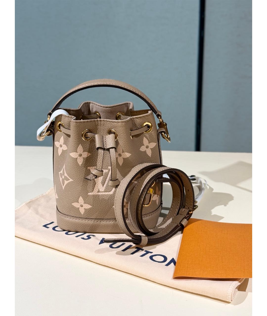 LOUIS VUITTON Серая кожаная сумка тоут, фото 2
