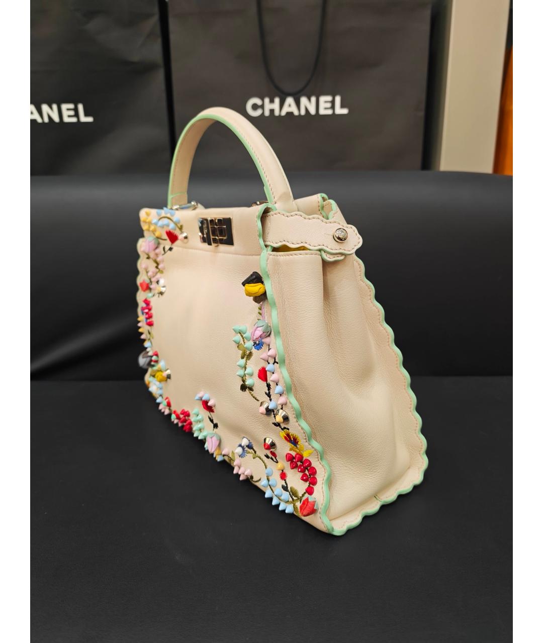 FENDI Бежевая кожаная сумка тоут, фото 3