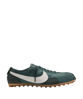 NIKE Кроссовки
