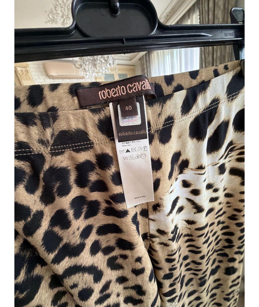 ROBERTO CAVALLI Золотые спортивные брюки и шорты, фото 3