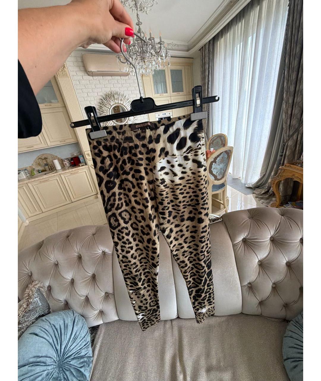 ROBERTO CAVALLI Золотые спортивные брюки и шорты, фото 5