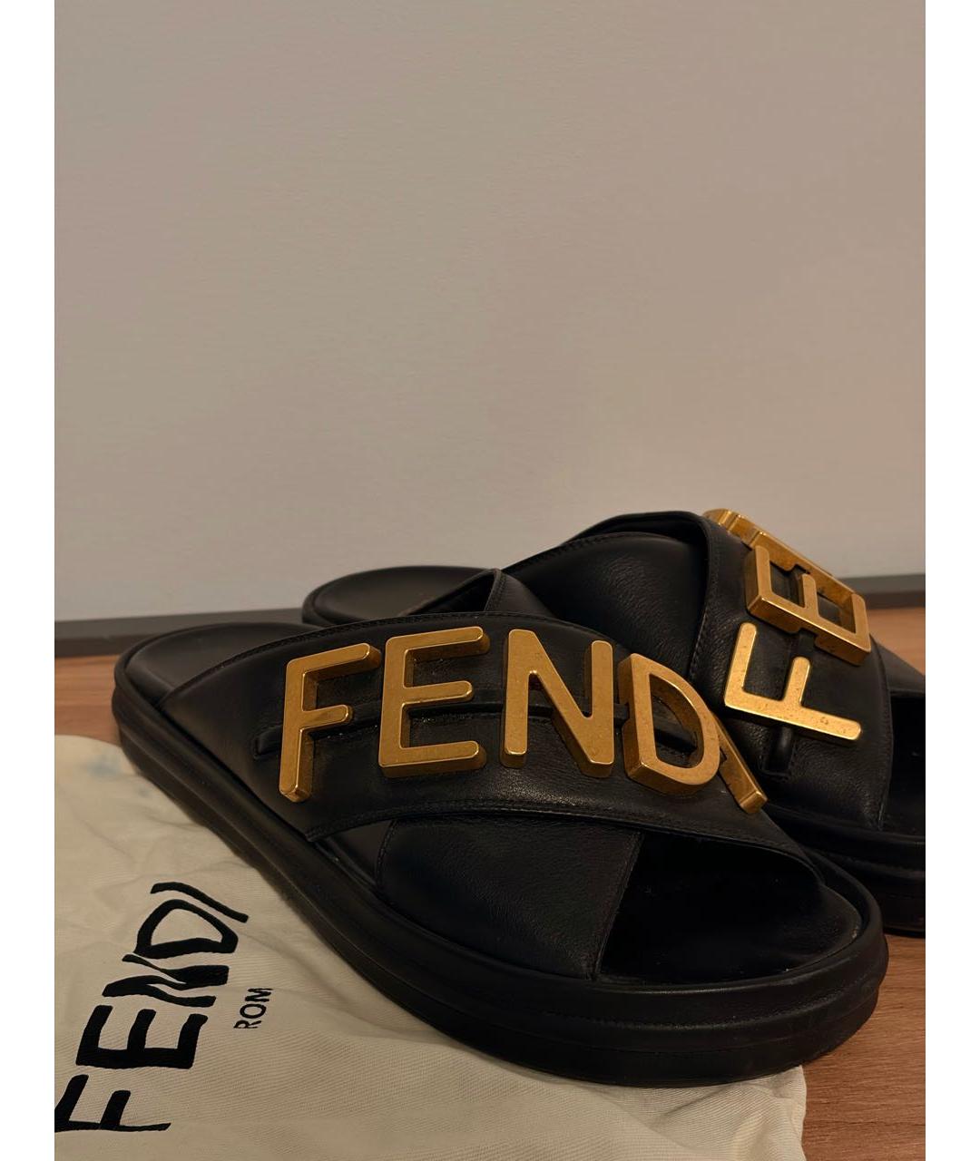 FENDI Черные кожаные сабо, фото 4