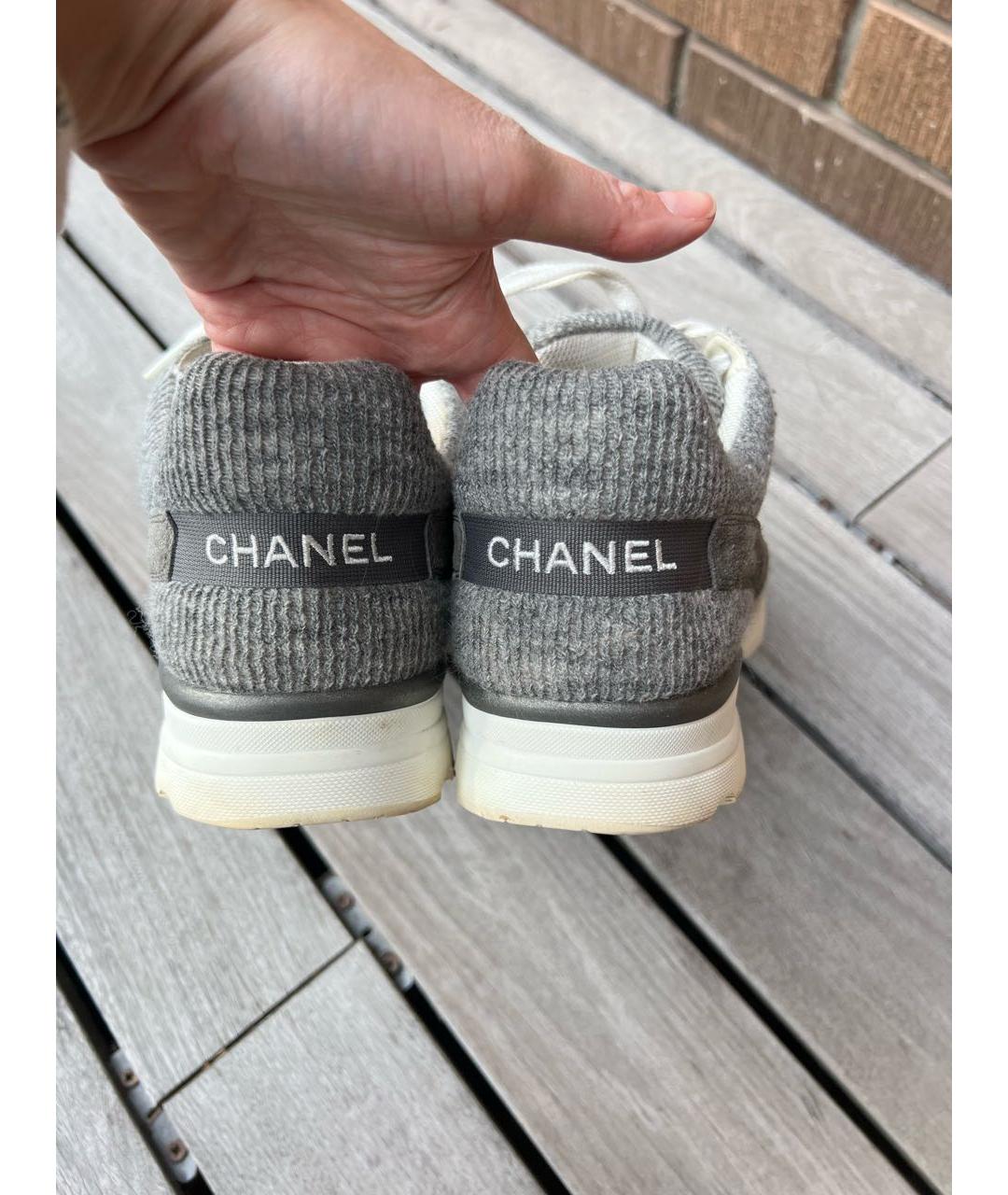 CHANEL Серые текстильные низкие кроссовки / кеды, фото 2