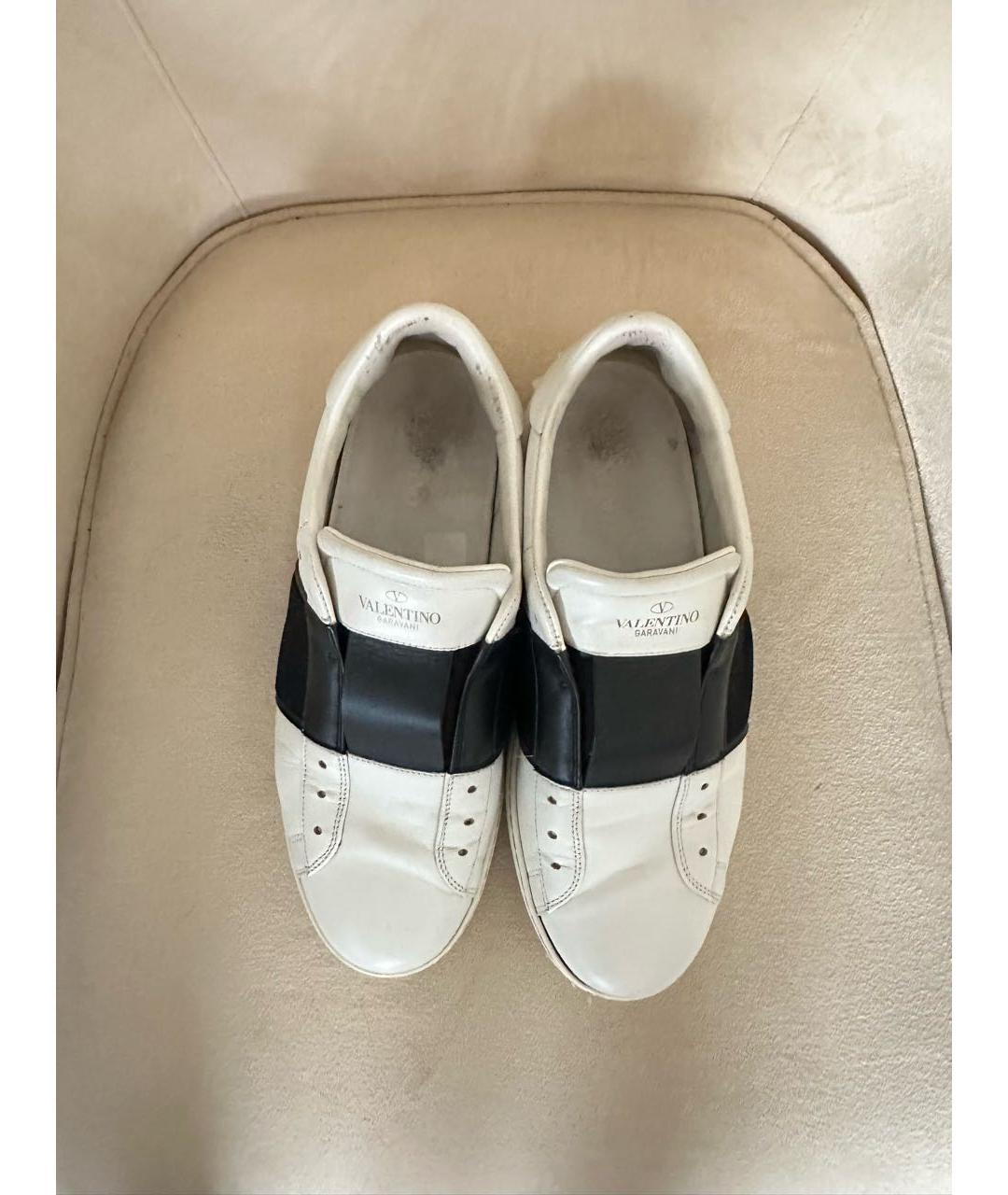 VALENTINO Белые кожаные низкие кроссовки / кеды, фото 3