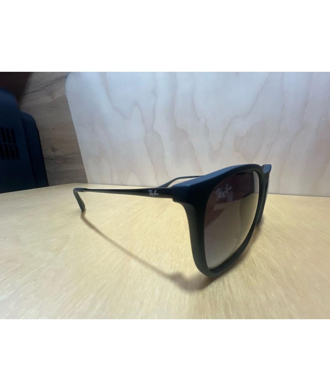 RAY BAN Черные пластиковые солнцезащитные очки, фото 3
