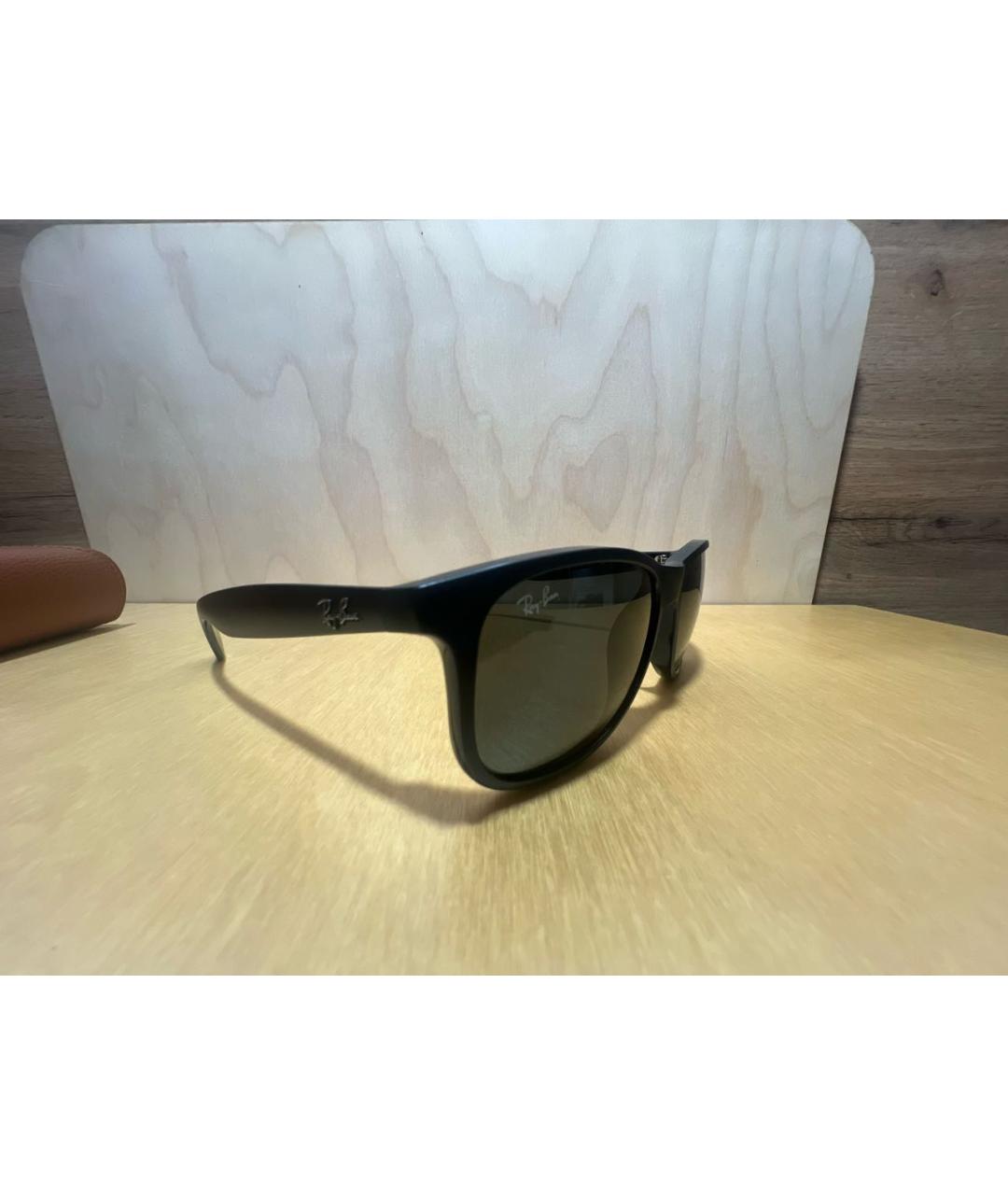 RAY BAN Черные пластиковые солнцезащитные очки, фото 2