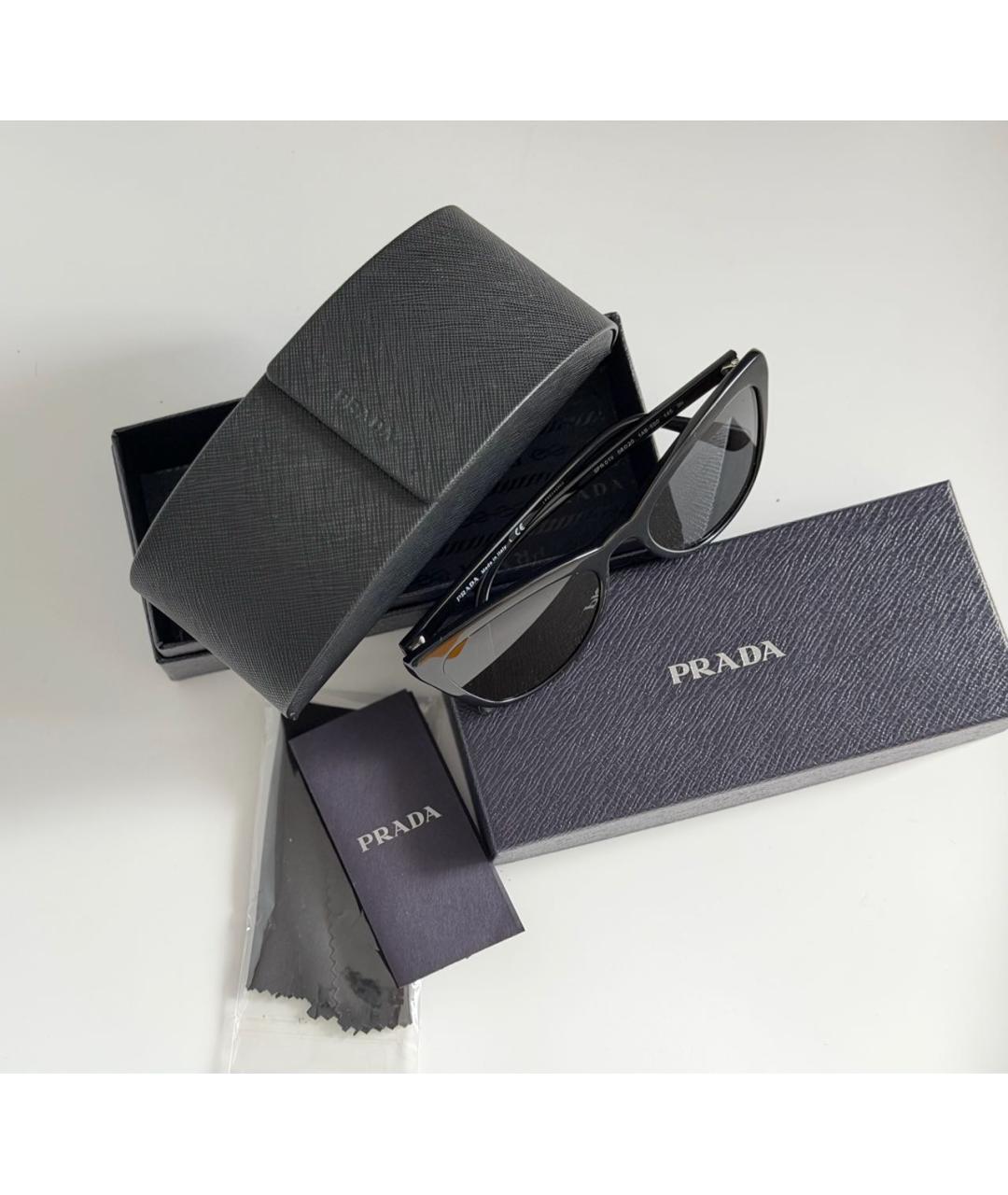 PRADA Черные пластиковые солнцезащитные очки, фото 6