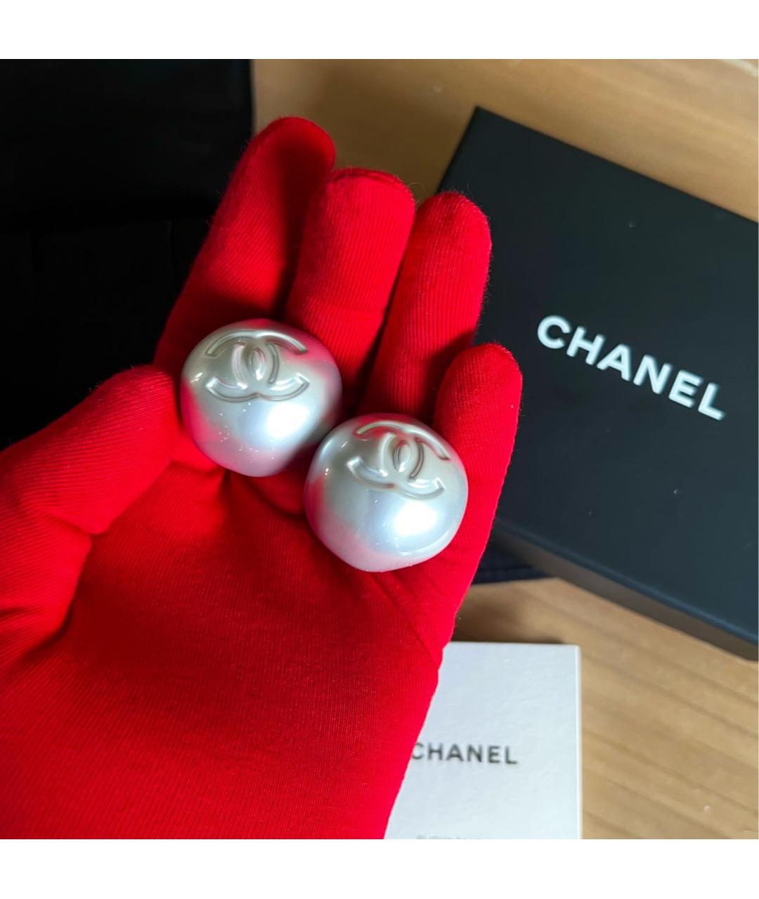 CHANEL Белые серьги, фото 6