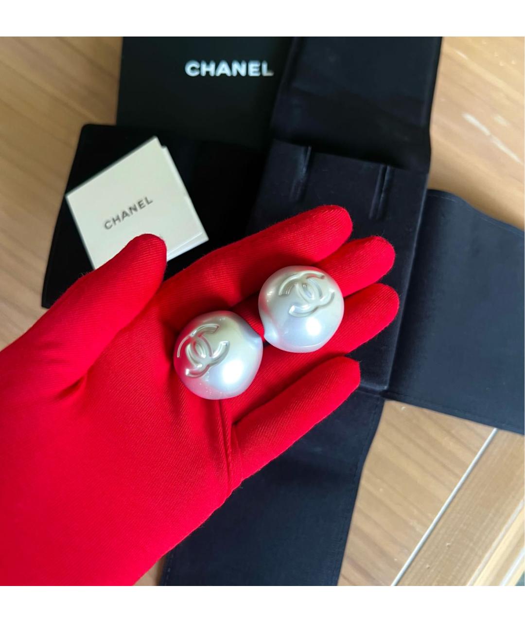 CHANEL Белые серьги, фото 9