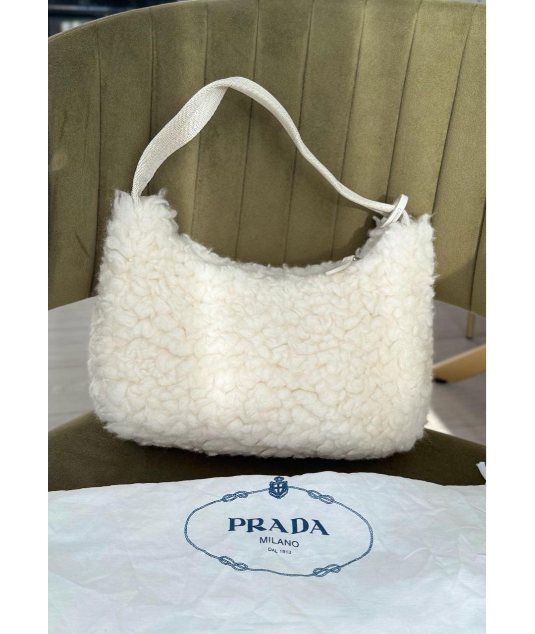 PRADA Белая меховая сумка с короткими ручками, фото 3