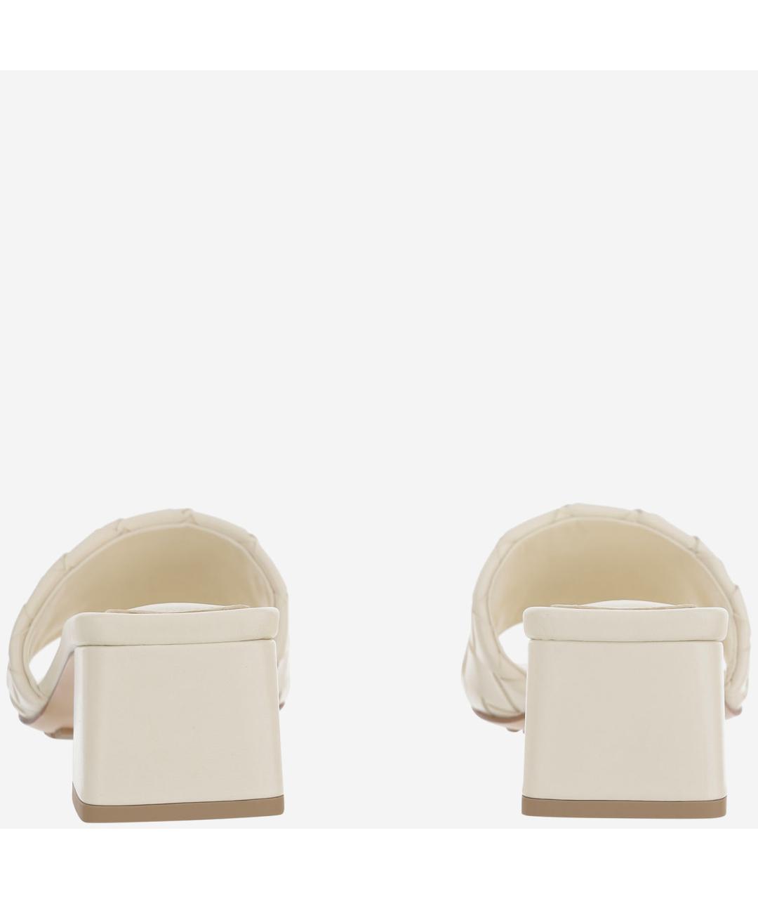 BOTTEGA VENETA Белые кожаные мюли, фото 3