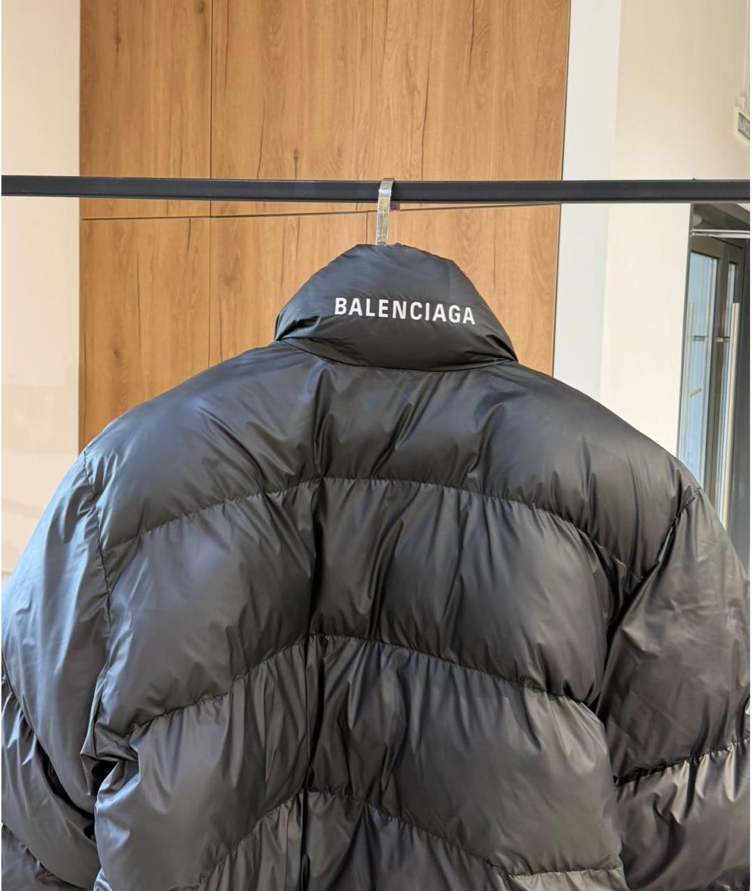 BALENCIAGA Черный пуховик, фото 2