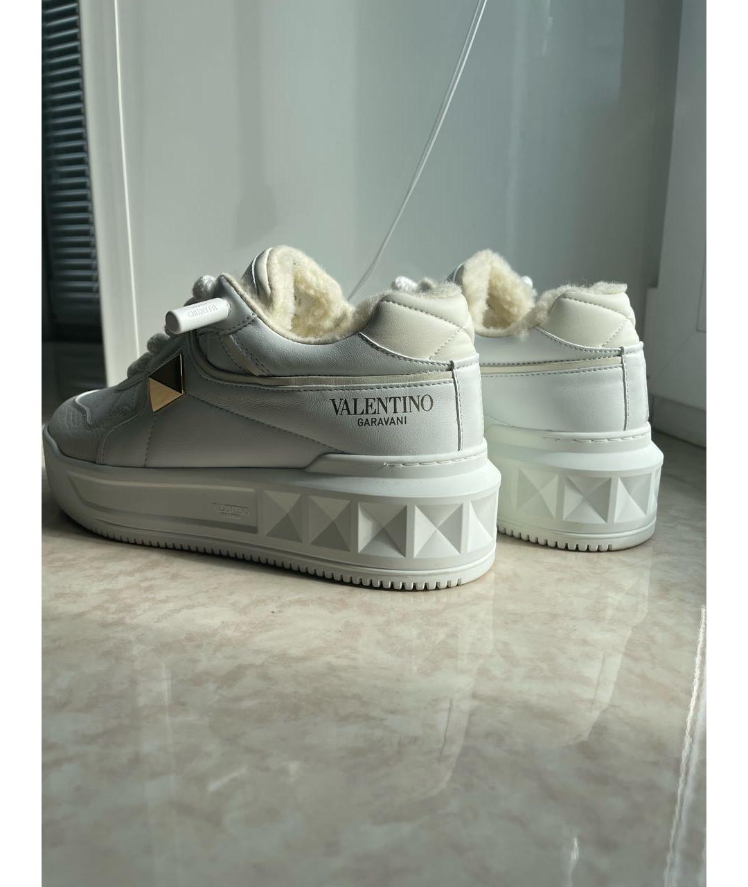 VALENTINO Белые кожаные кроссовки, фото 5