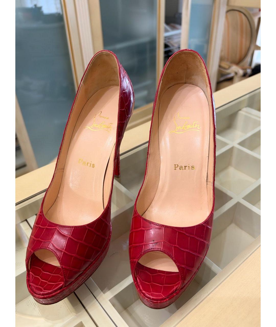 CHRISTIAN LOUBOUTIN Красные туфли из кожи крокодила, фото 2