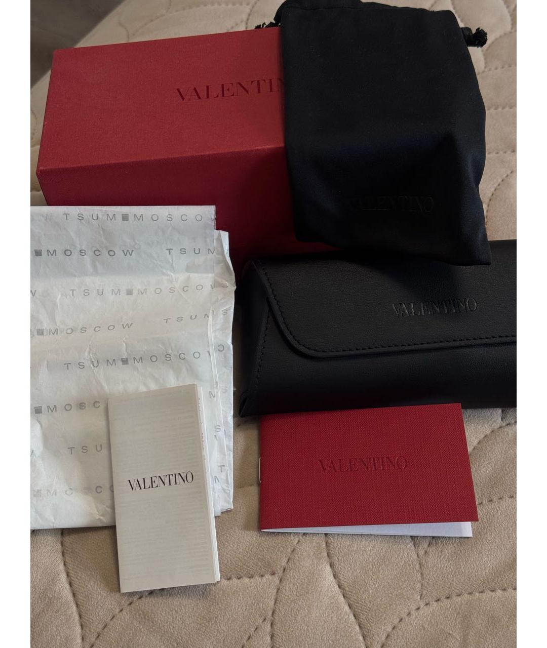 VALENTINO Черные солнцезащитные очки, фото 5