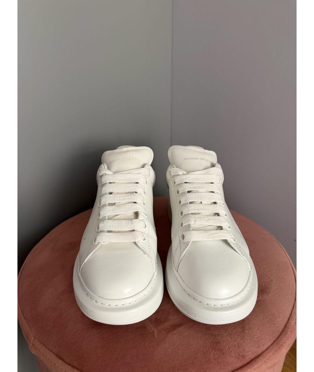 ALEXANDER MCQUEEN Белые кожаные кеды, фото 2