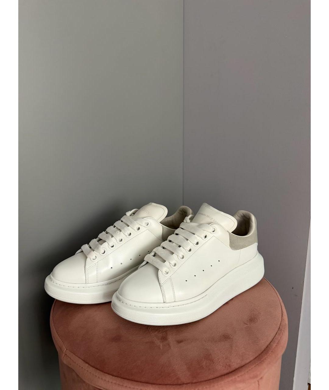 ALEXANDER MCQUEEN Белые кожаные кеды, фото 3