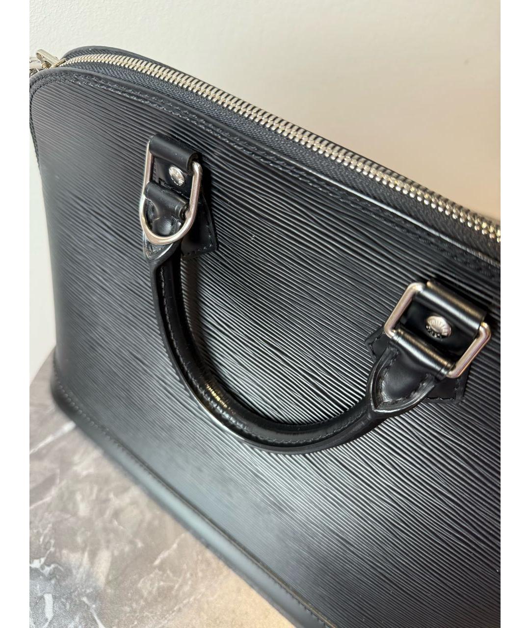 LOUIS VUITTON Черная кожаная сумка с короткими ручками, фото 8