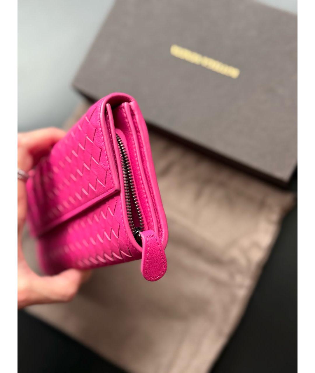 BOTTEGA VENETA Розовый кожаный кошелек, фото 2
