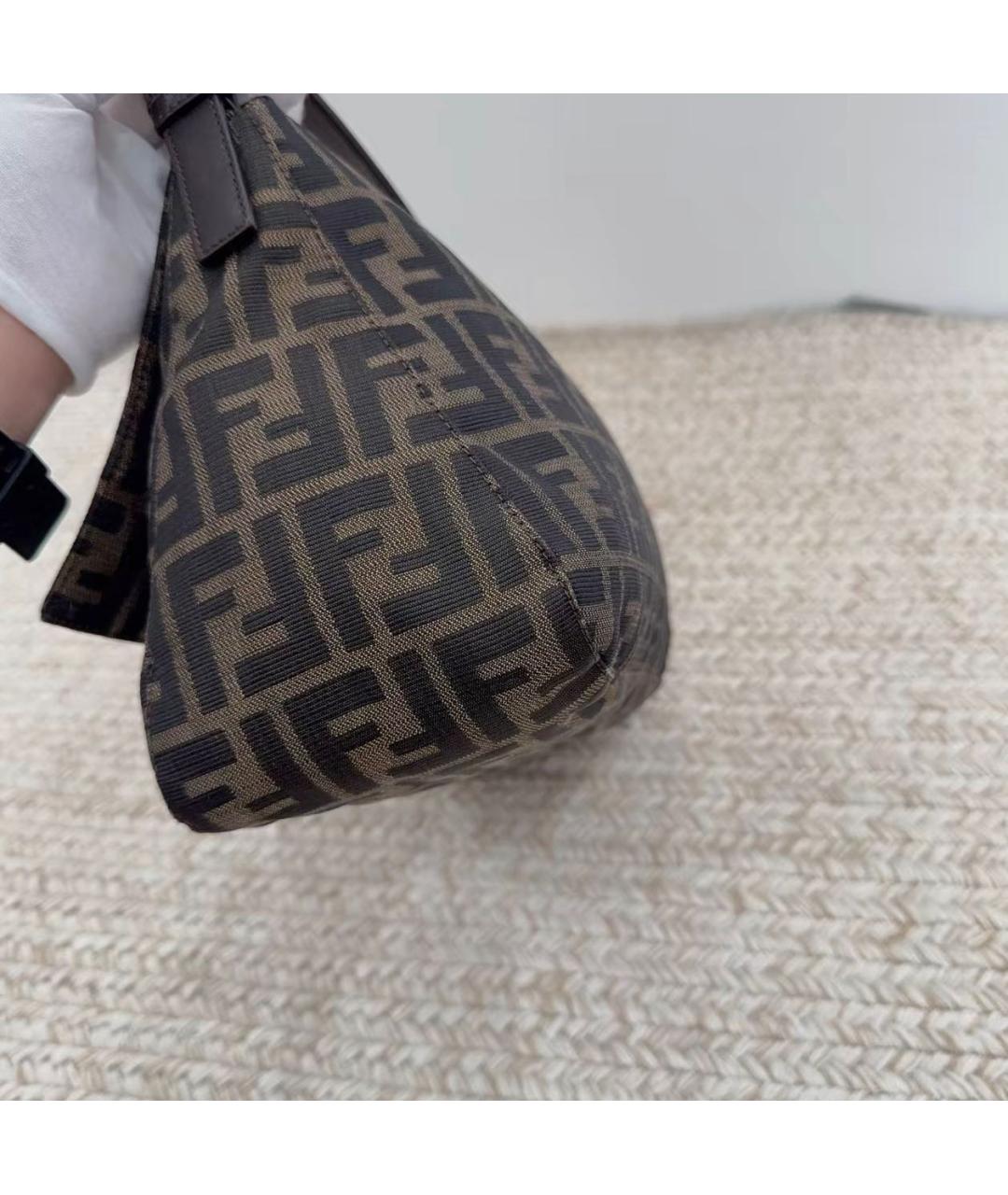 FENDI Коричневая кожаная сумка с короткими ручками, фото 6