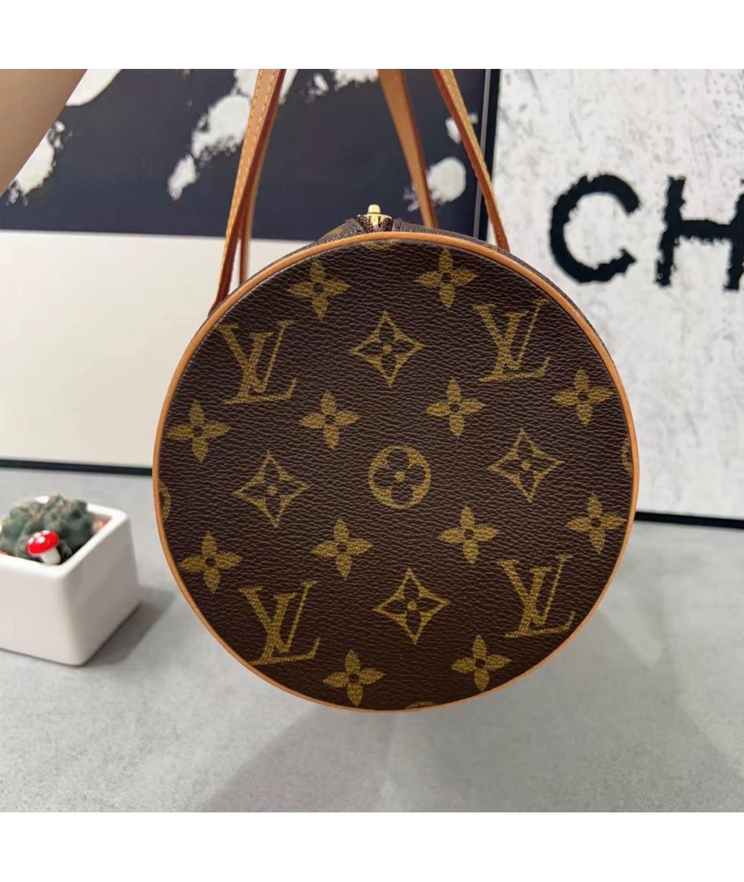 LOUIS VUITTON Коричневая кожаная сумка с короткими ручками, фото 5