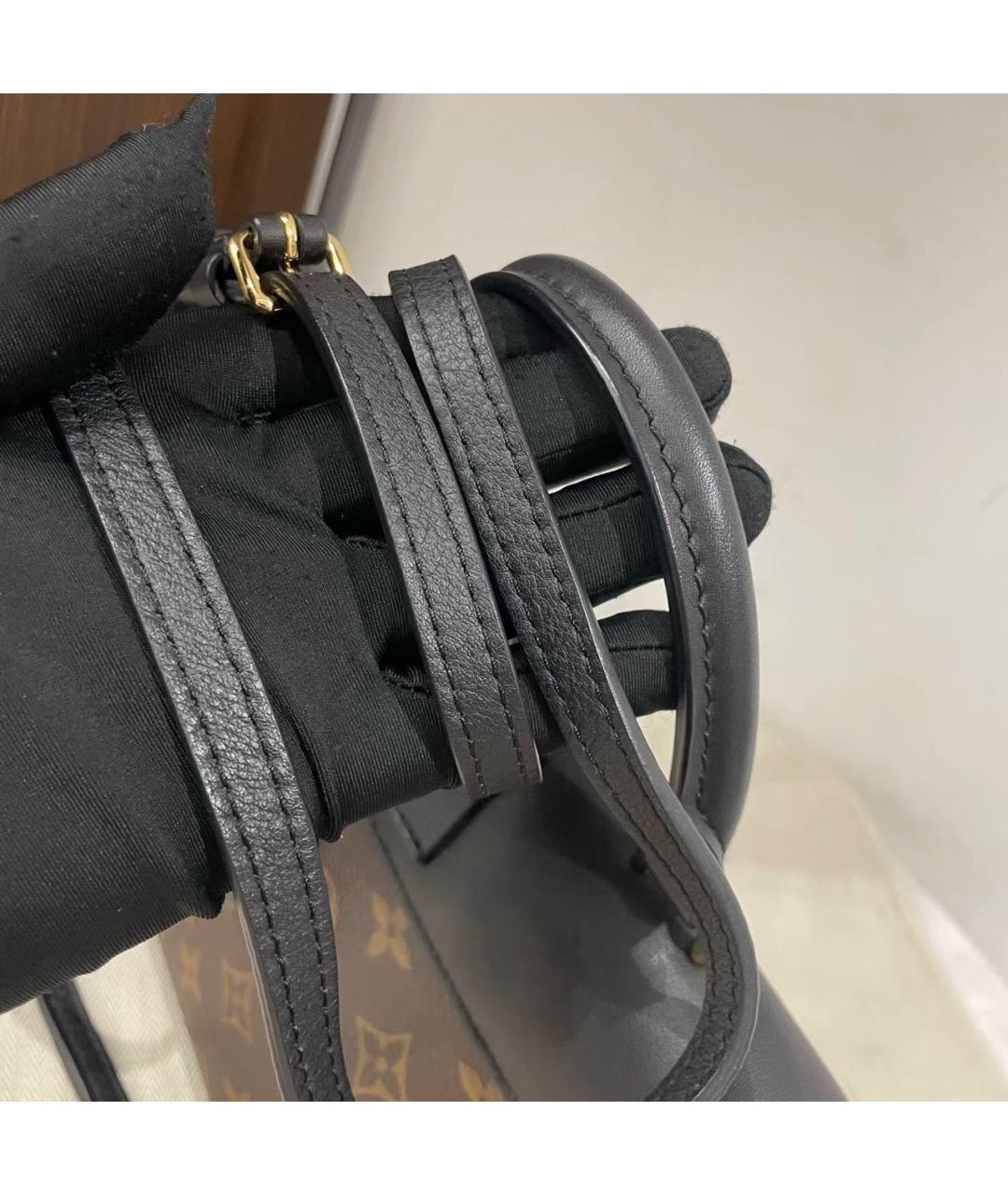 LOUIS VUITTON Черная кожаная сумка через плечо, фото 8