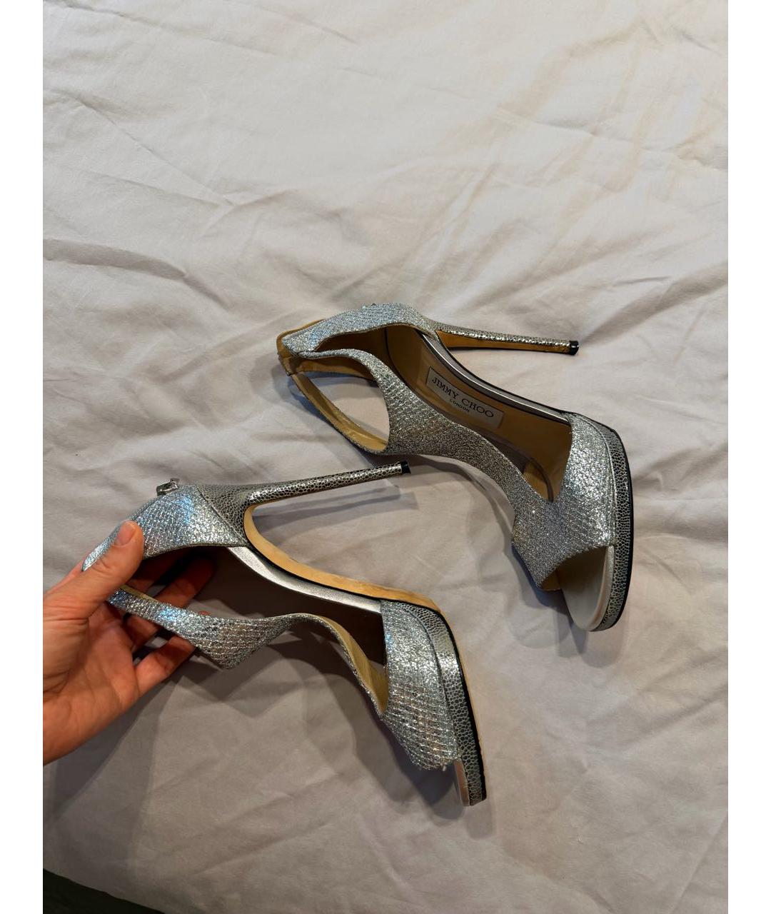 JIMMY CHOO Серебряные кожаные босоножки, фото 2