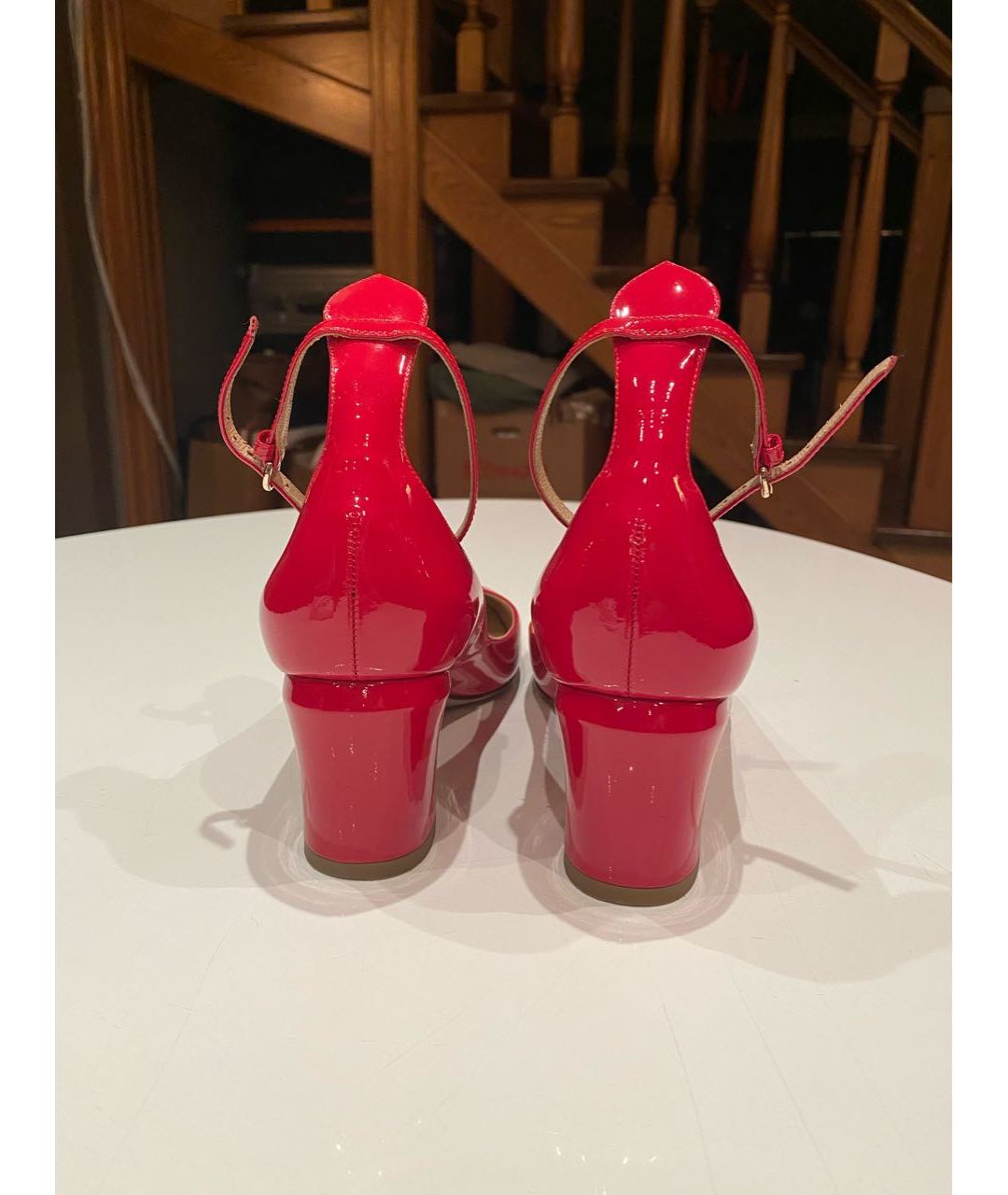 VALENTINO Красные лодочки на низком каблуке из лакированной кожи, фото 4