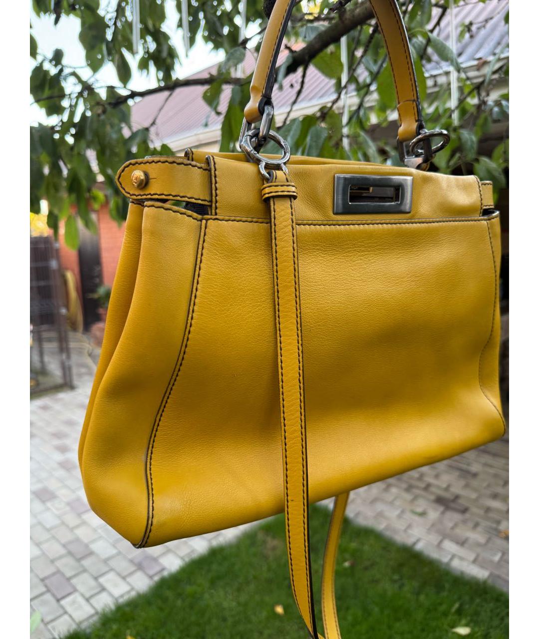 FENDI Горчичная кожаная сумка через плечо, фото 2