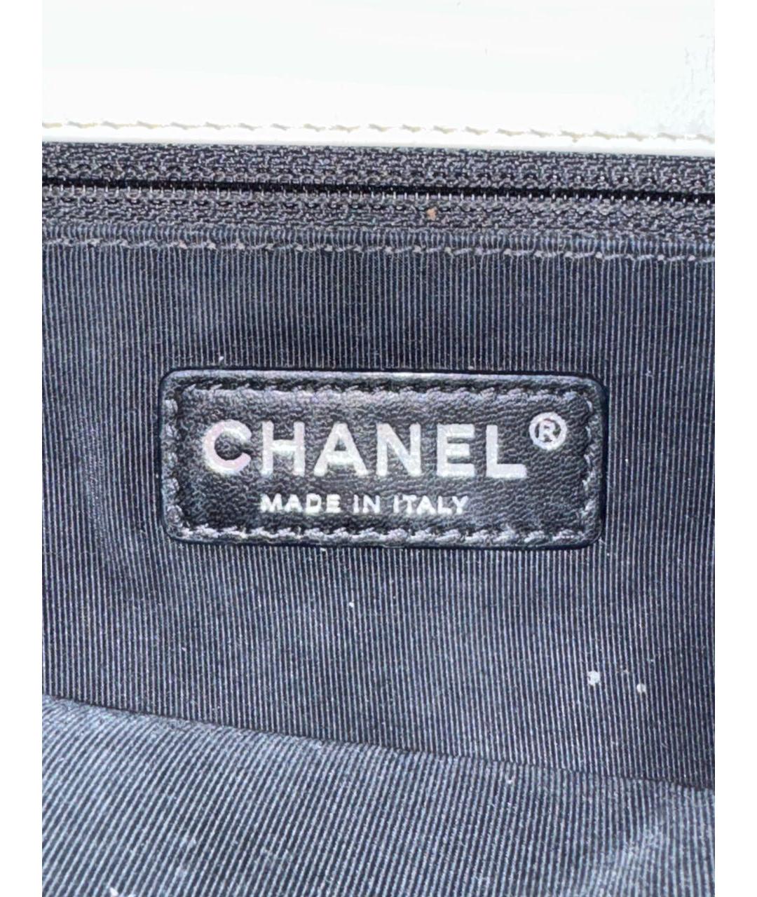 CHANEL Бежевая кожаная сумка с короткими ручками, фото 4