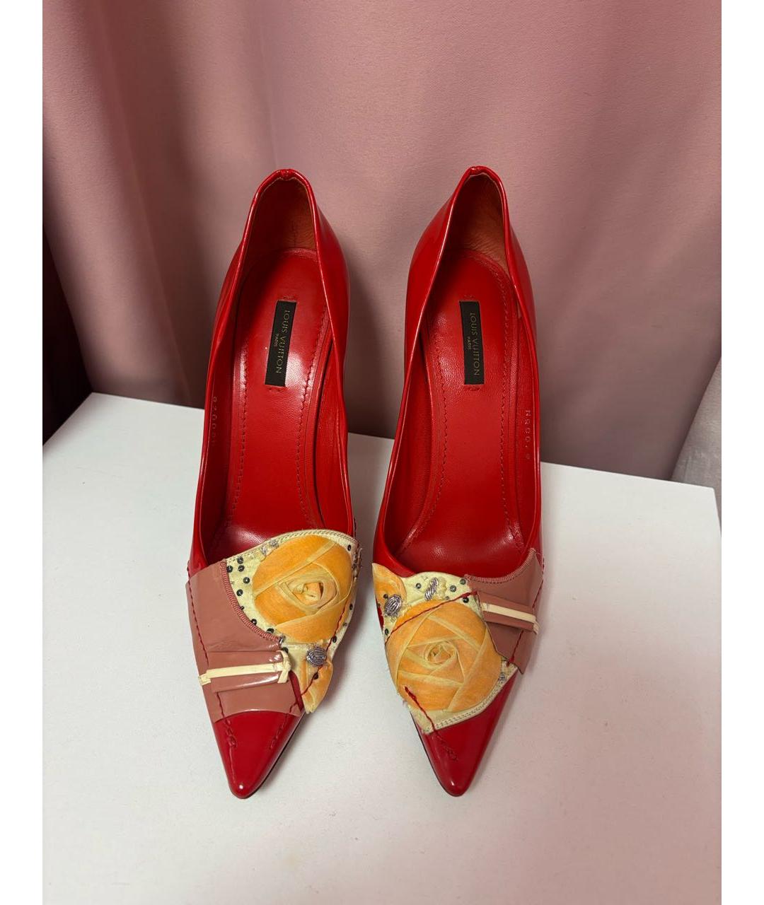 LOUIS VUITTON Красные туфли из лакированной кожи, фото 2