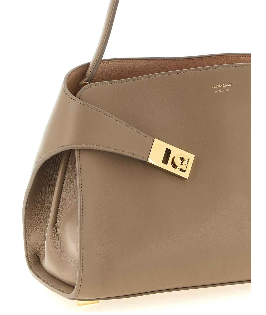 FERRAGAMO Бежевая кожаная сумка через плечо, фото 3