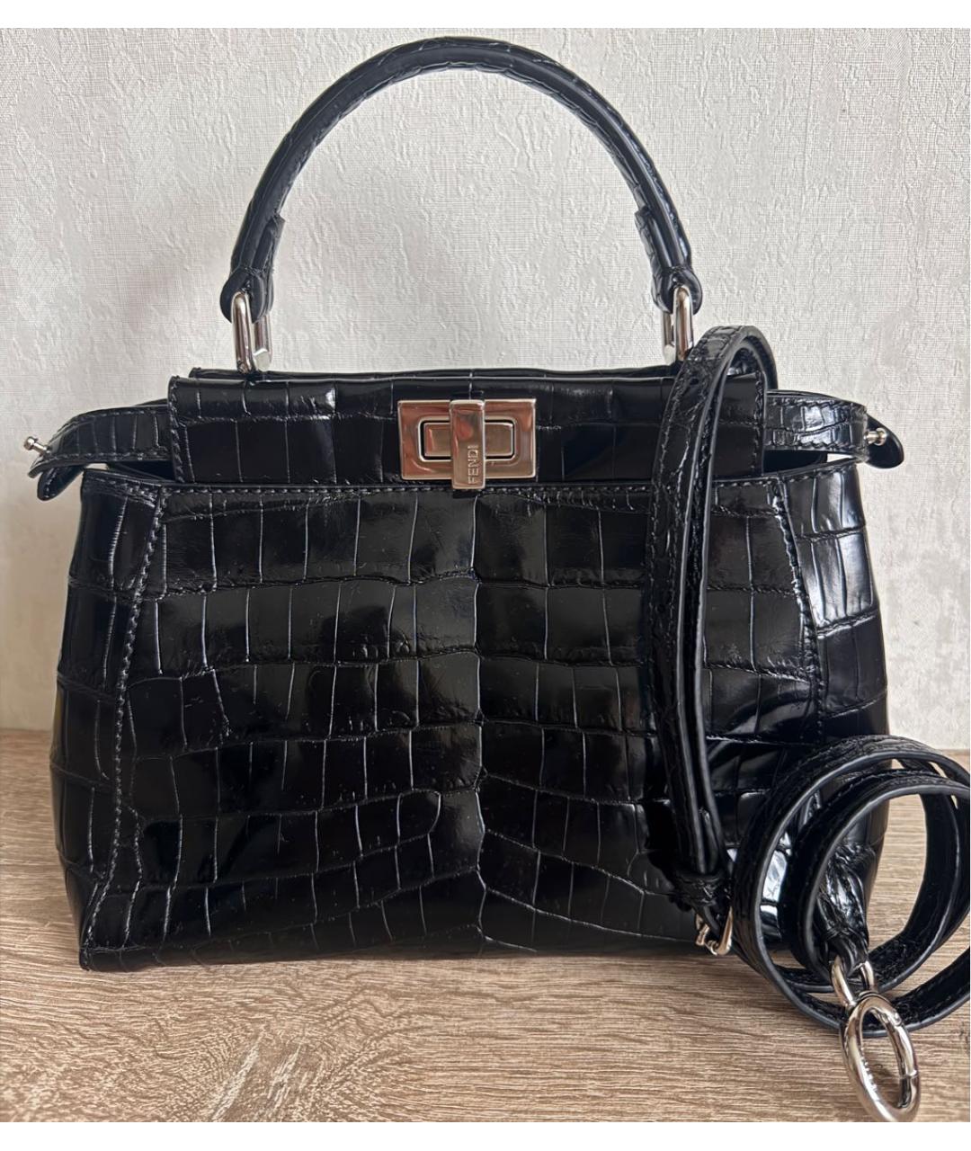 FENDI Сумка с короткими ручками из кожи крокодила, фото 2