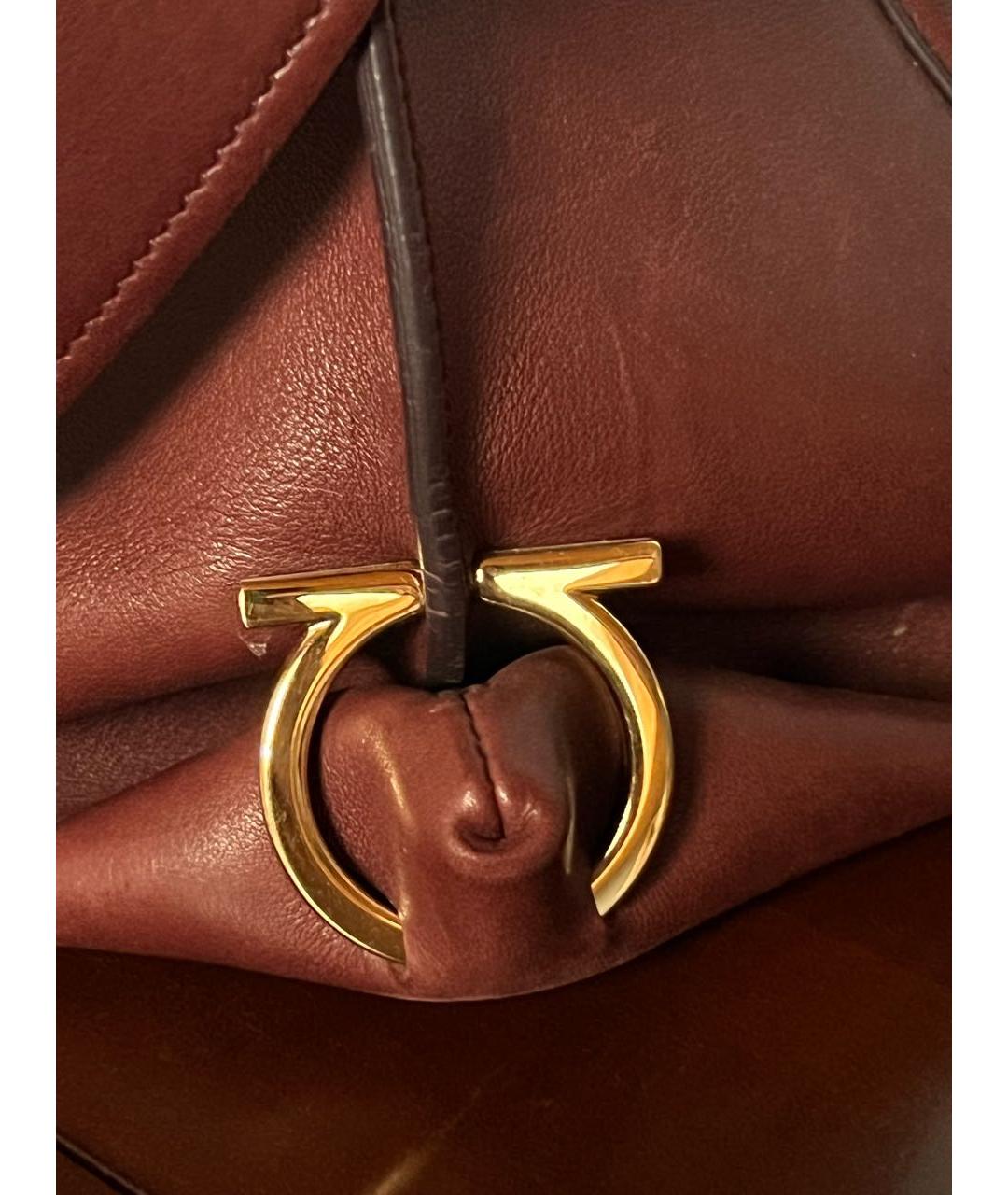 SALVATORE FERRAGAMO Бордовая кожаная сумка с короткими ручками, фото 6
