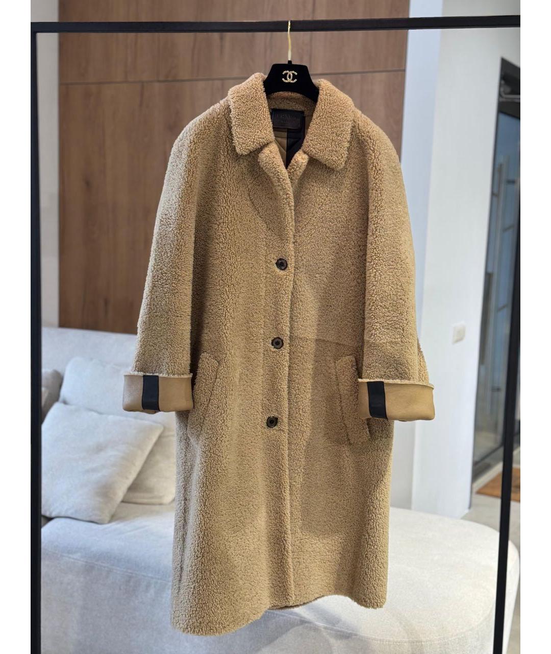 PRADA Бежевая меховая дубленка, фото 2