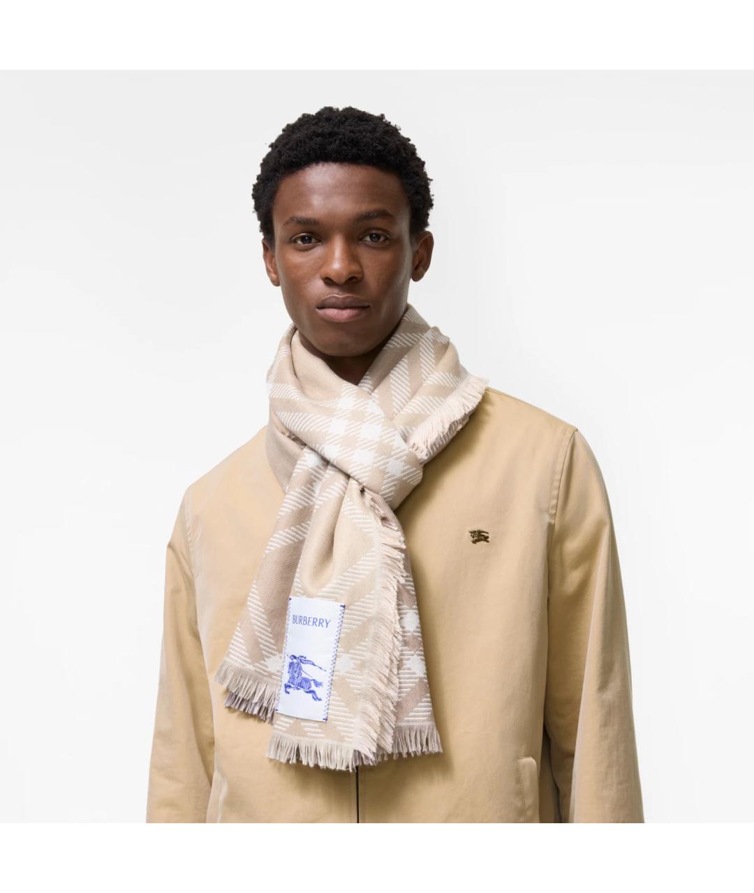 BURBERRY Бежевый шерстяной шарф, фото 4
