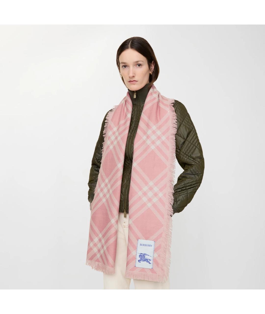 BURBERRY Розовый шерстяной шарф, фото 4