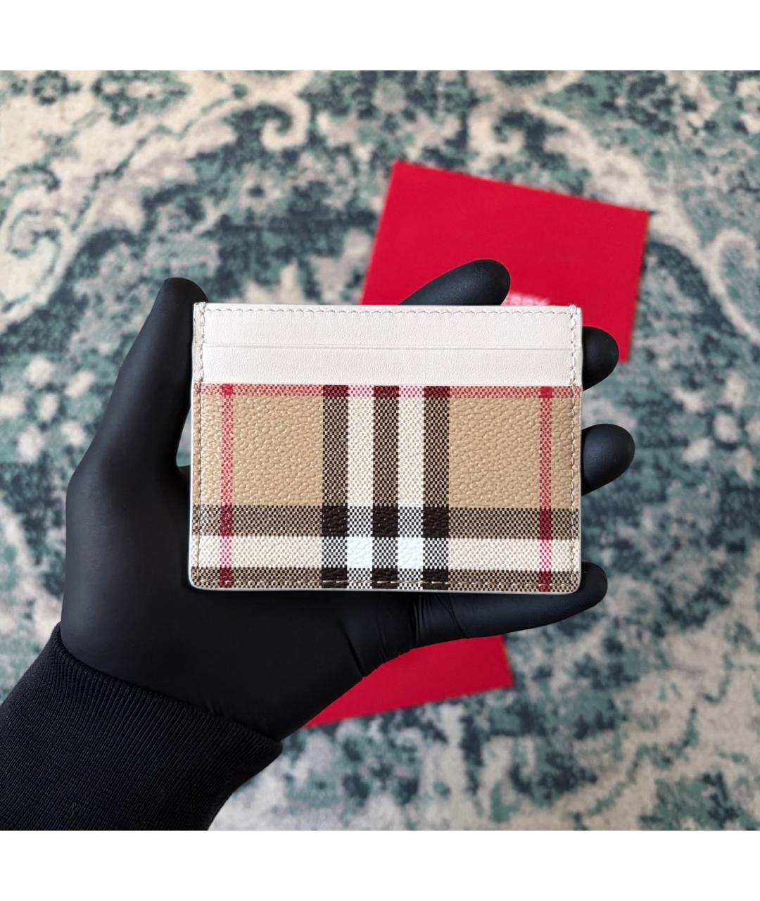 BURBERRY Белый кожаный кардхолдер, фото 3