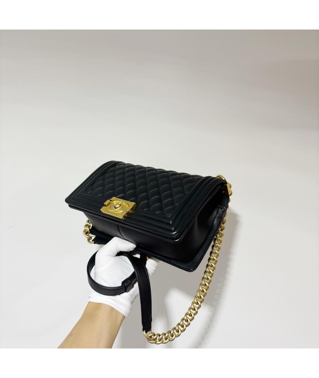 CHANEL Черная кожаная сумка через плечо, фото 4