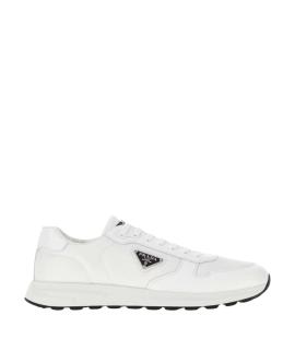 PRADA Низкие кроссовки / кеды
