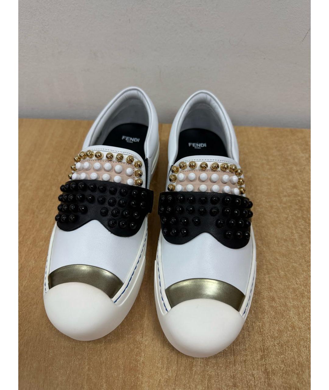 FENDI Белые кожаные лоферы, фото 3
