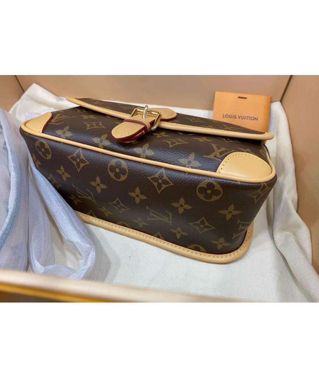 LOUIS VUITTON Коричневая сумка через плечо из канвы, фото 4